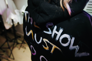 1340 THE SHOW MUST GO ON - HANDPAINTED HOODIE (black friday 2022)